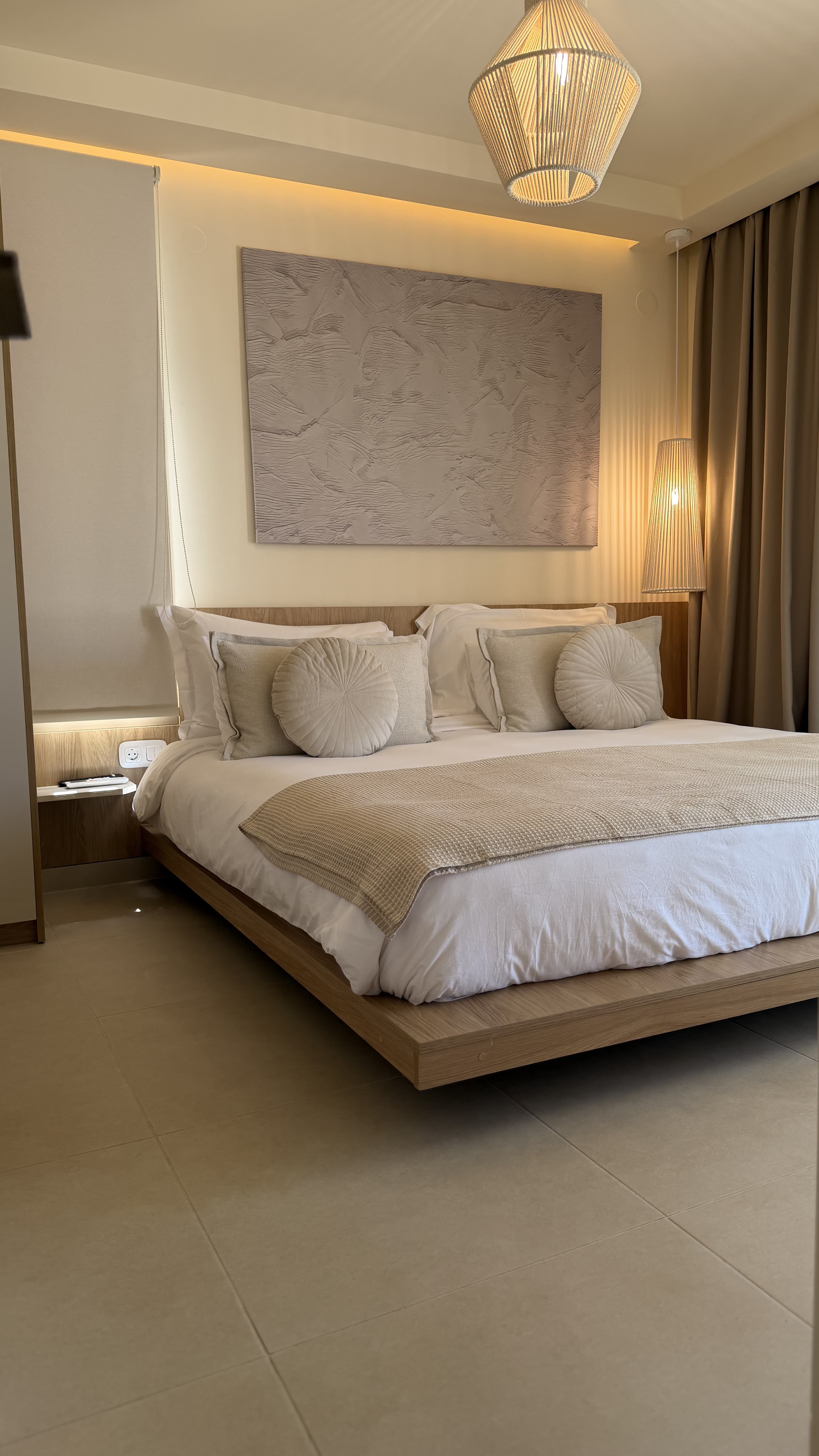 Anna Luxury Villa Slide 2